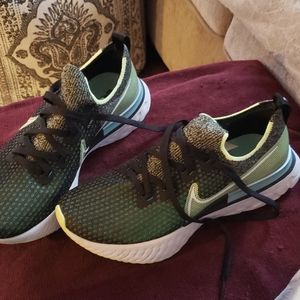 Nike infinity react
